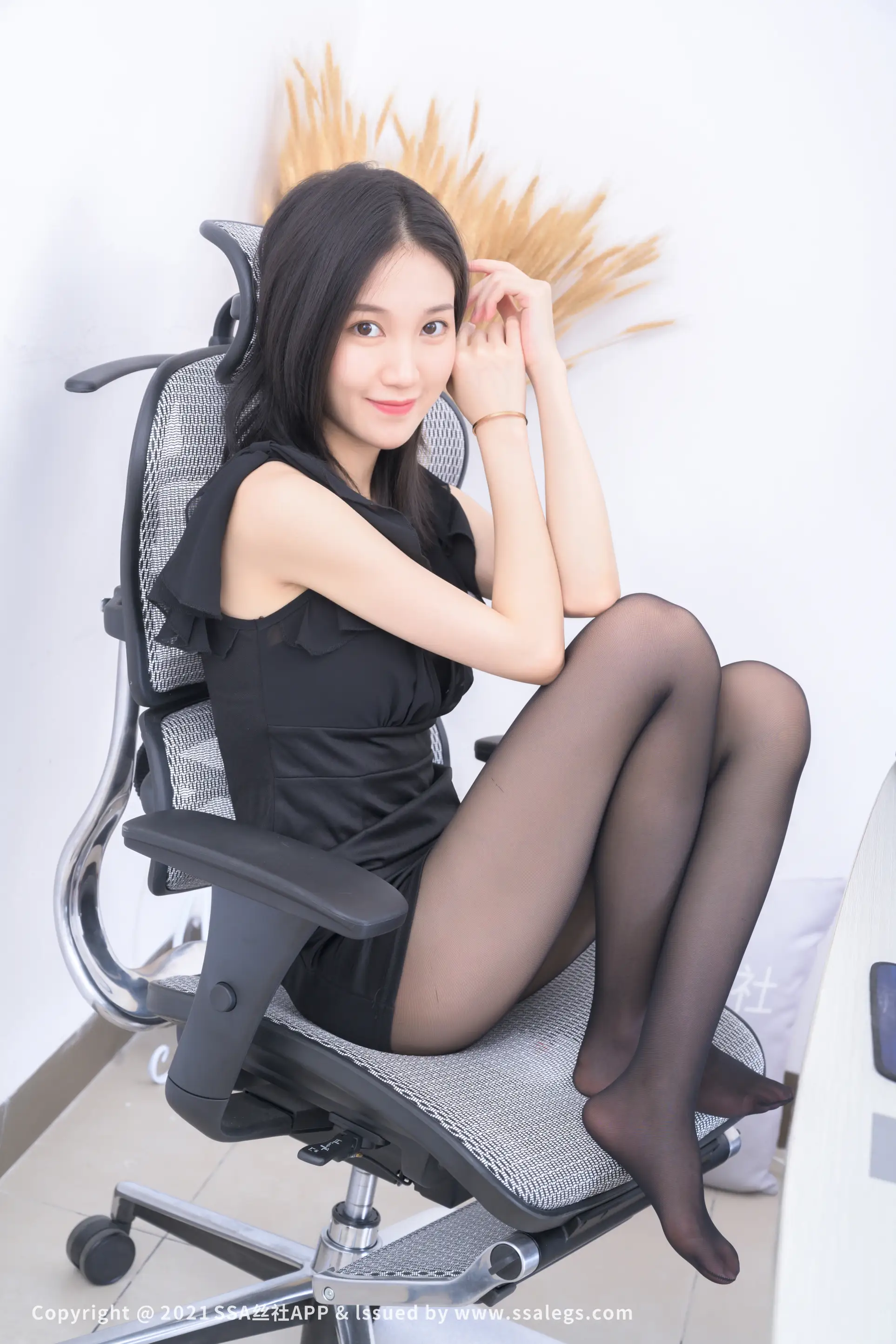 [Mzsock] NO.781 Model Jingjing’s beautiful feet in black stockings (Part 2) silk club#[128P]-38