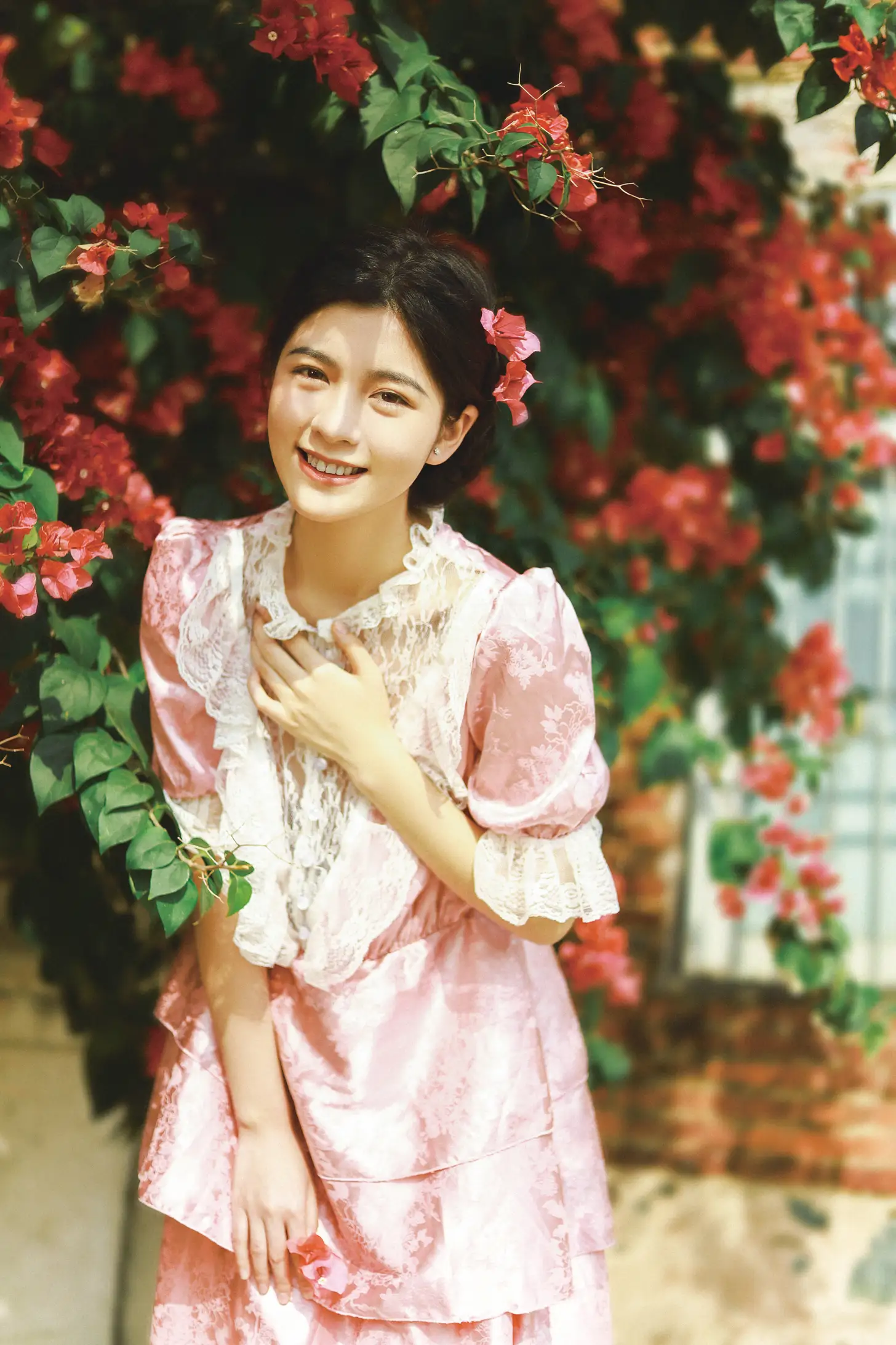 [YITUYU] 2022.09.12 Vol.1932 – Bougainvillea and the Girl Xinhui#[21P]-11